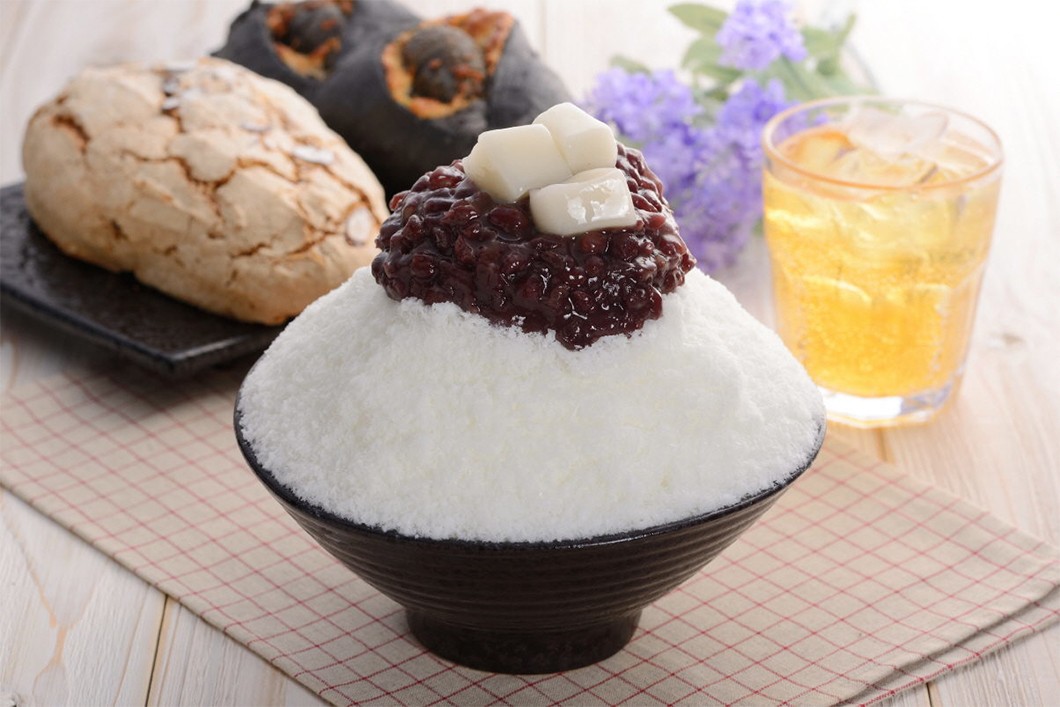 Sweet-Bean-Milk-Bingsu-e.jpg